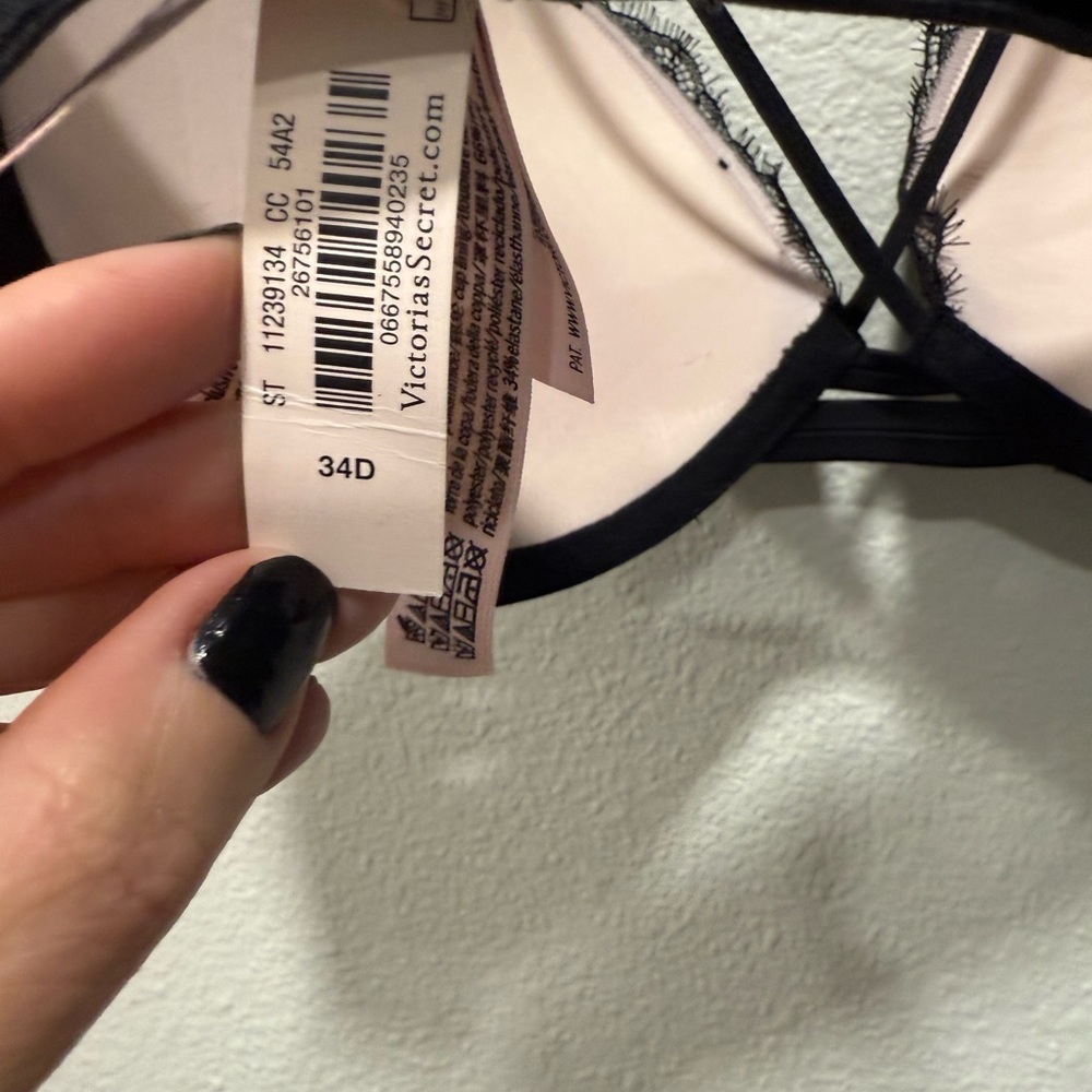 NWT Victoria’s Secret Black Lace Strappy Bra (34D) - Picture 4 of 5